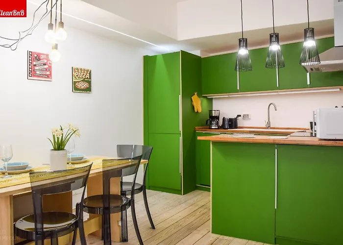 Guesthost - Tiburtina Apartament